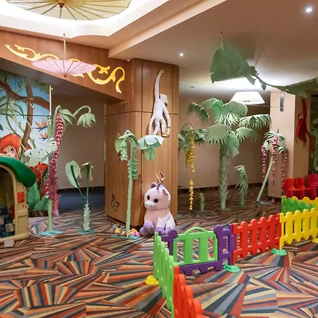 Yellow Nest With Free Parking شقة بوخارست